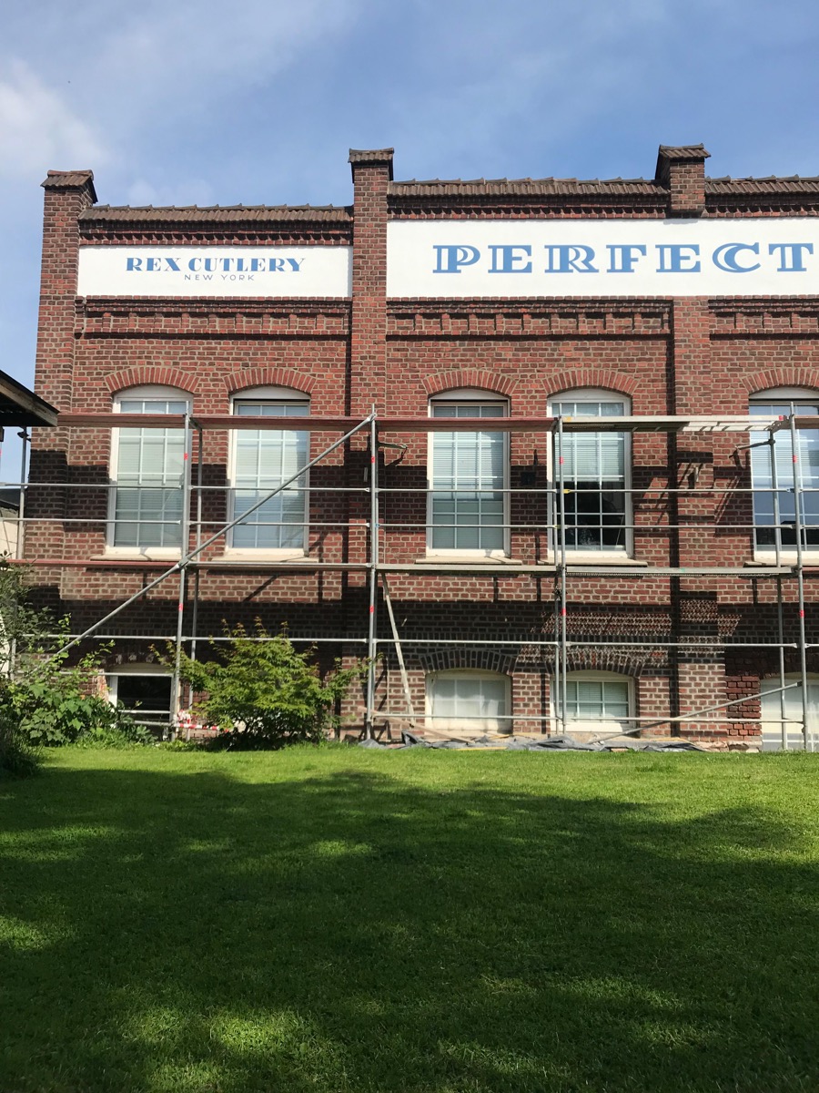 Perfectum Industriegebäude – sanierte Klinkerfassade